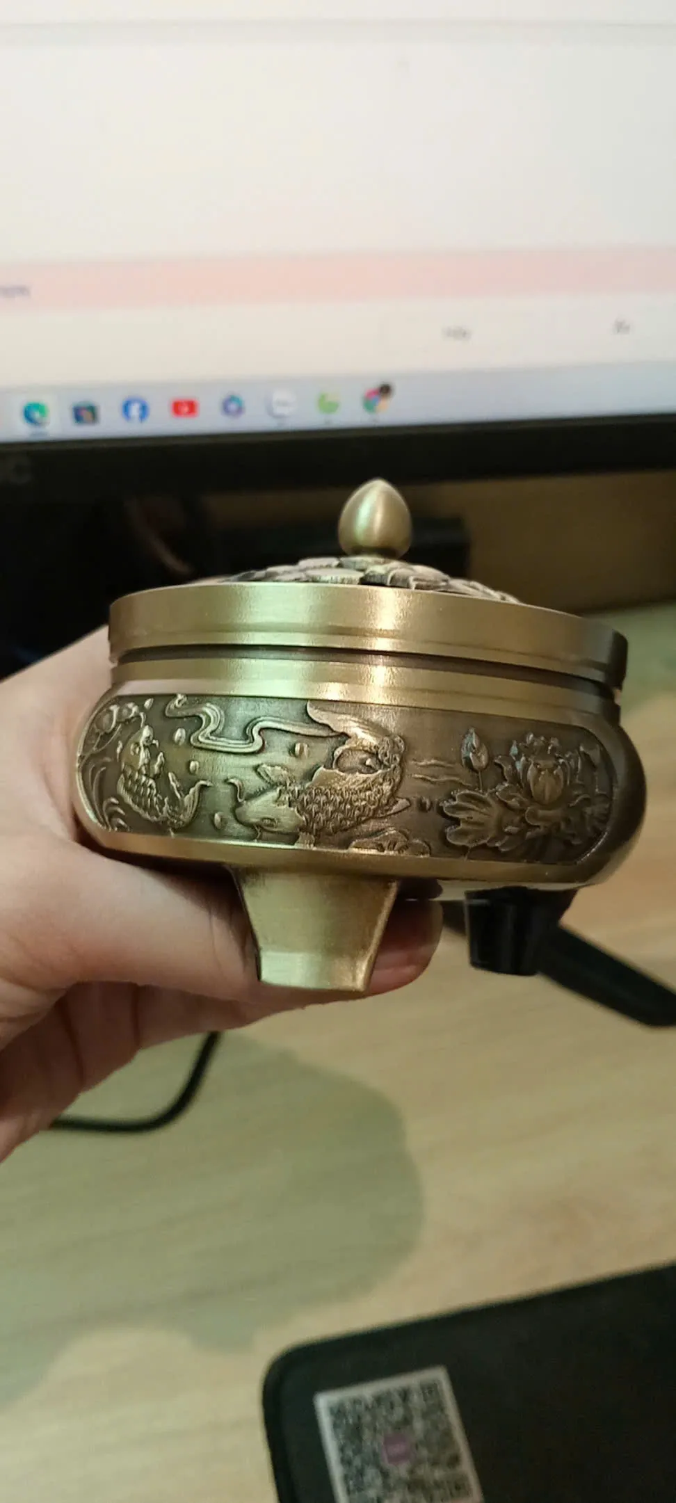 Brass Alloy Agarwood Incense Burner – Dragon Phoenix &amp; Koi Design (9.2 cm) | Vietnamese Oud Accessories